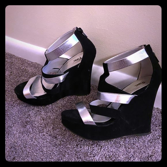 Heels - Picture 1 of 2